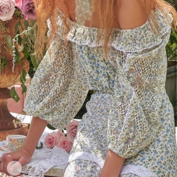 LoveShackFancy Dorabella Lace-Trimmed Floral Top - Picture 4 of 10